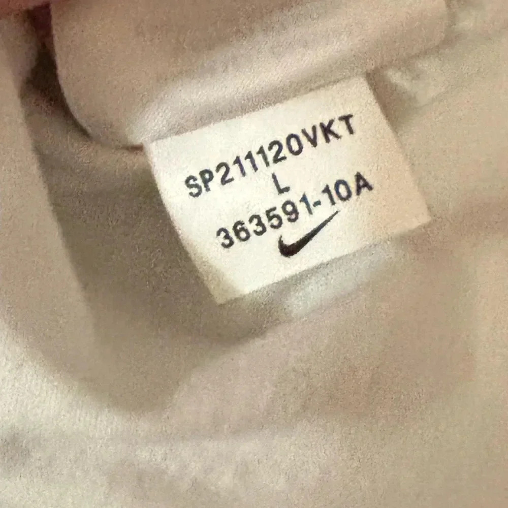 Nike Standard Fit White Born To Hoop Longsleeve Tee Large - Picture 5 of 7